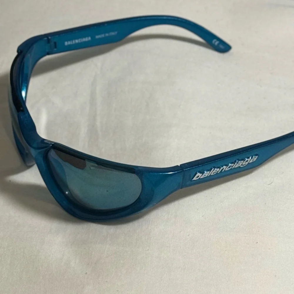 BALENCIAGA BB0202S Blue XL - Picture 4 of 6
